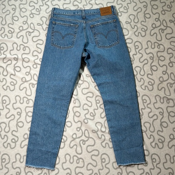 Levi’s Wedgie Jeans - Picture 2 of 7